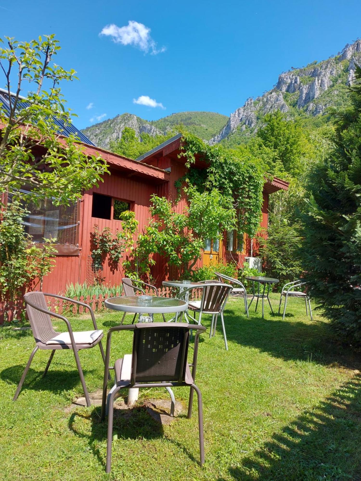 Pension Eden Băile Herculane Extérieur photo