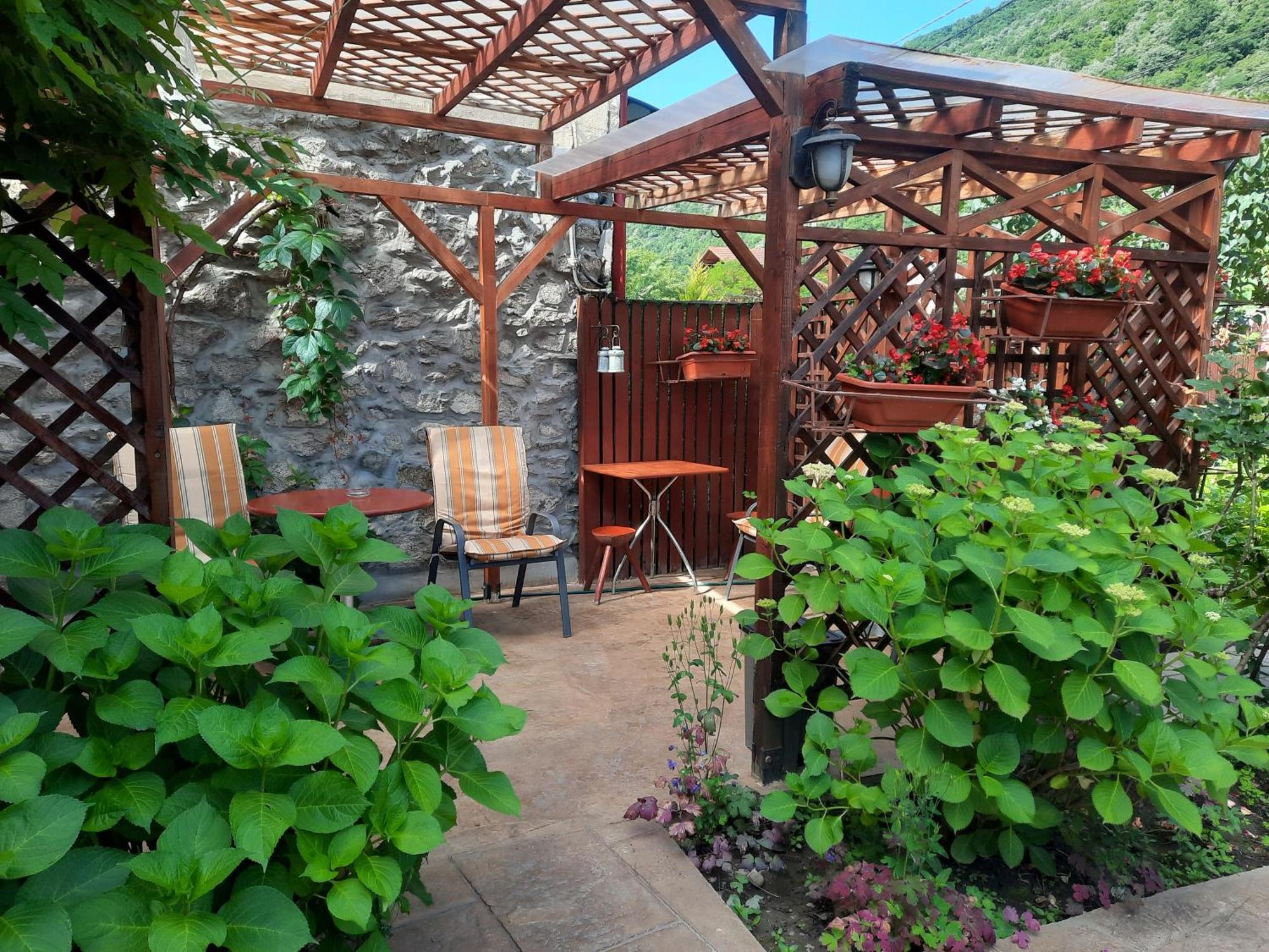 Pension Eden Băile Herculane Extérieur photo