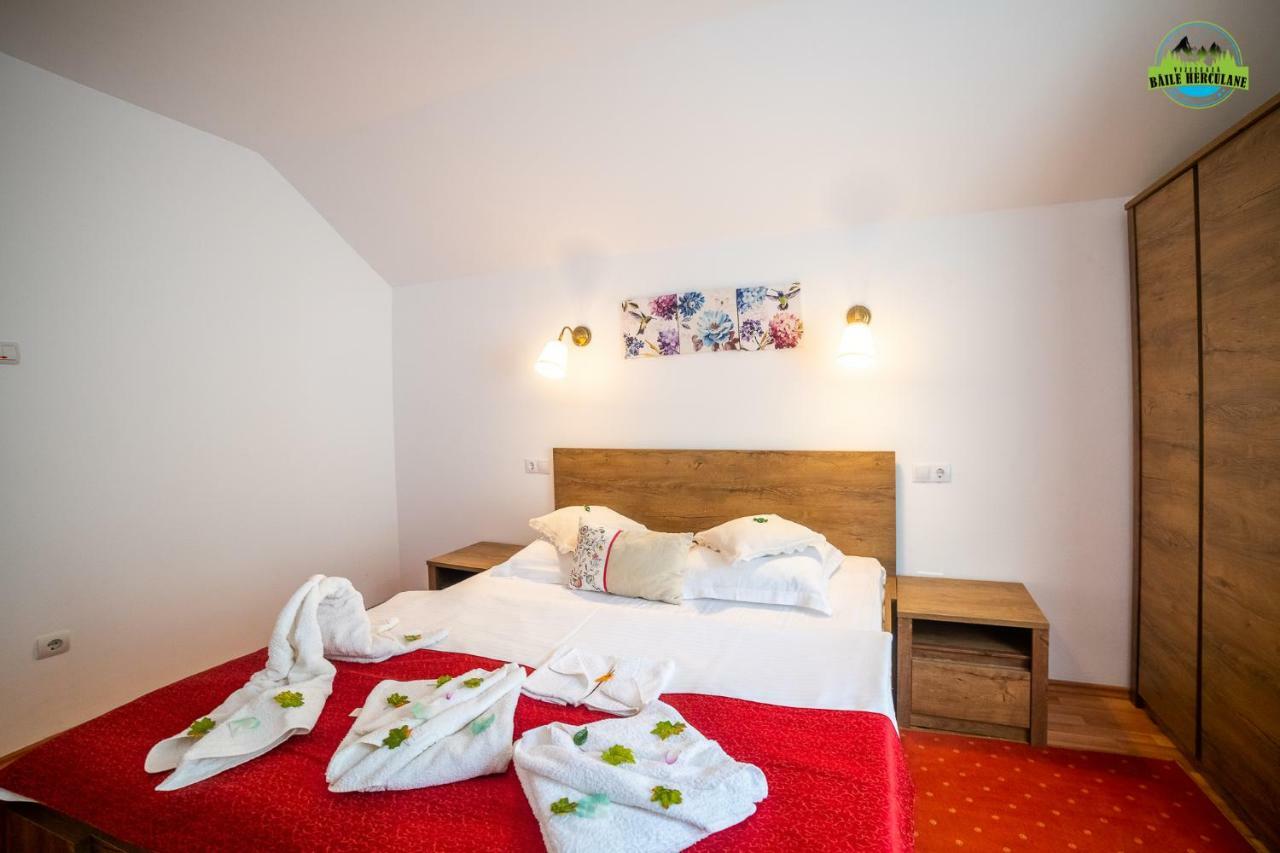 Pension Eden Băile Herculane Extérieur photo