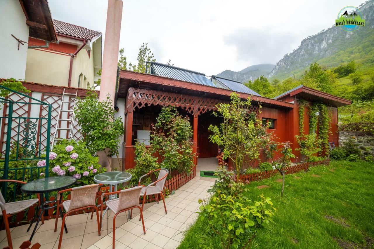 Pension Eden Băile Herculane Extérieur photo
