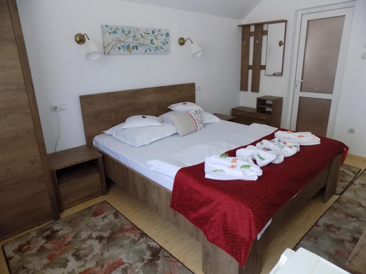 Pension Eden Băile Herculane Extérieur photo